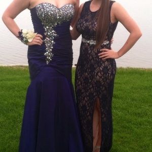 WINDSOR prom homecoming formal dress / gown size 3 (size 2)